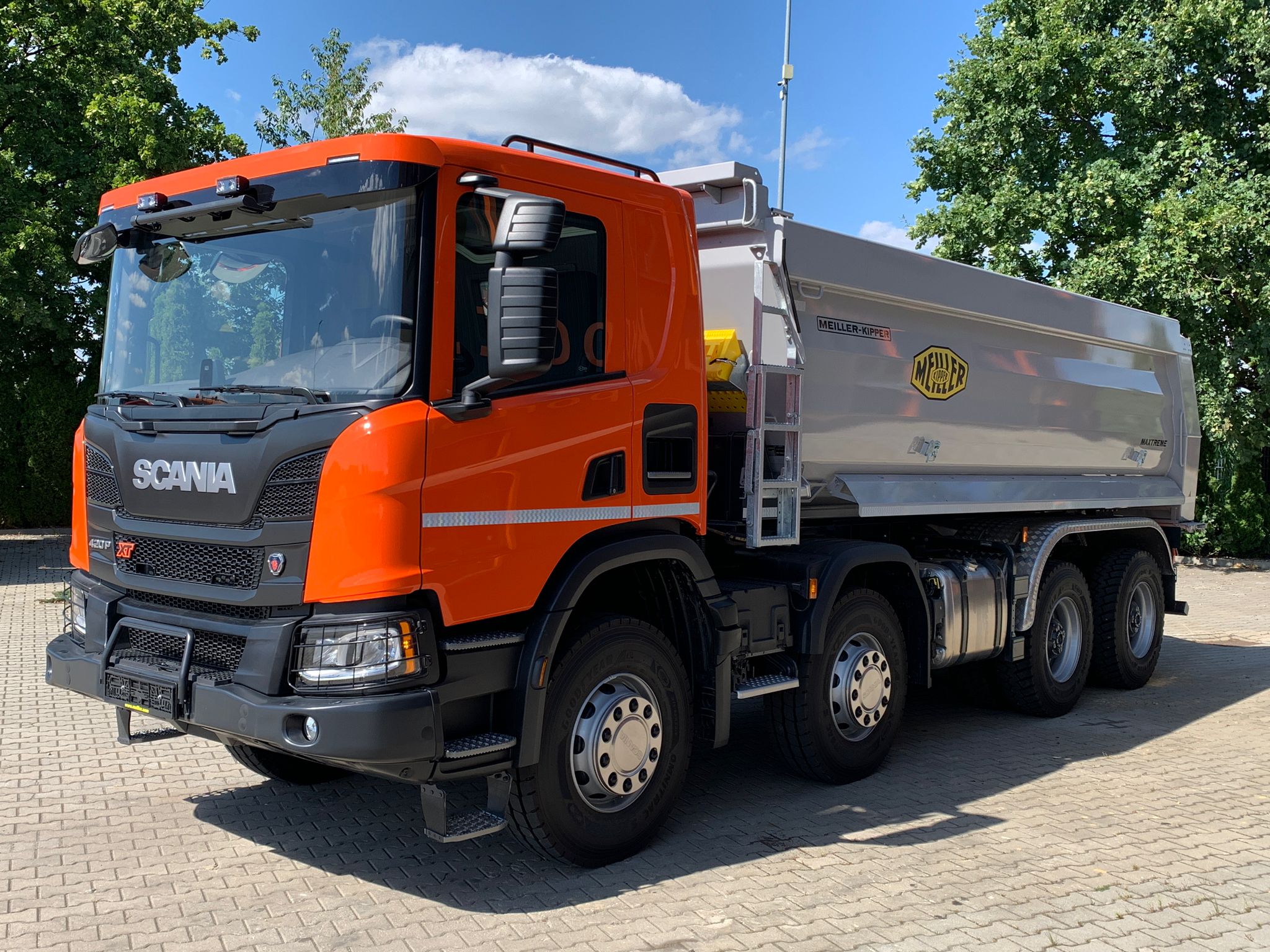SCANIA P420 XT 8X4 EURO6 WYWROTKA MEILLER KIPPER 18,5m3